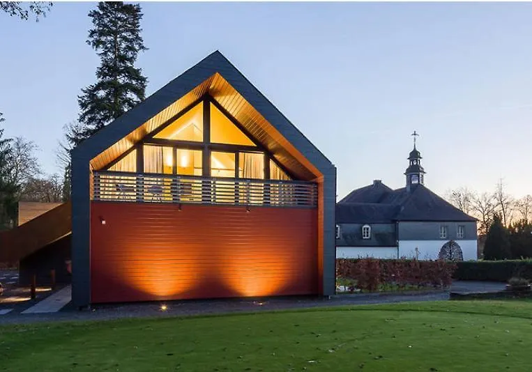 Schloss Auel Boutique Hotel & Design Golf Lodge Lohmar 4*,