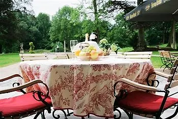 Schloss Auel Boutique Hotel & Design Golf Lodge Lohmar 4*,