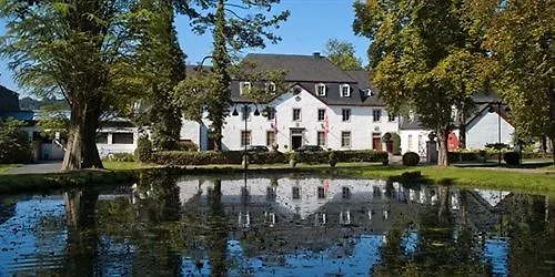 Schloss Auel Boutique Hotel & Design Golf Lodge Lohmar
